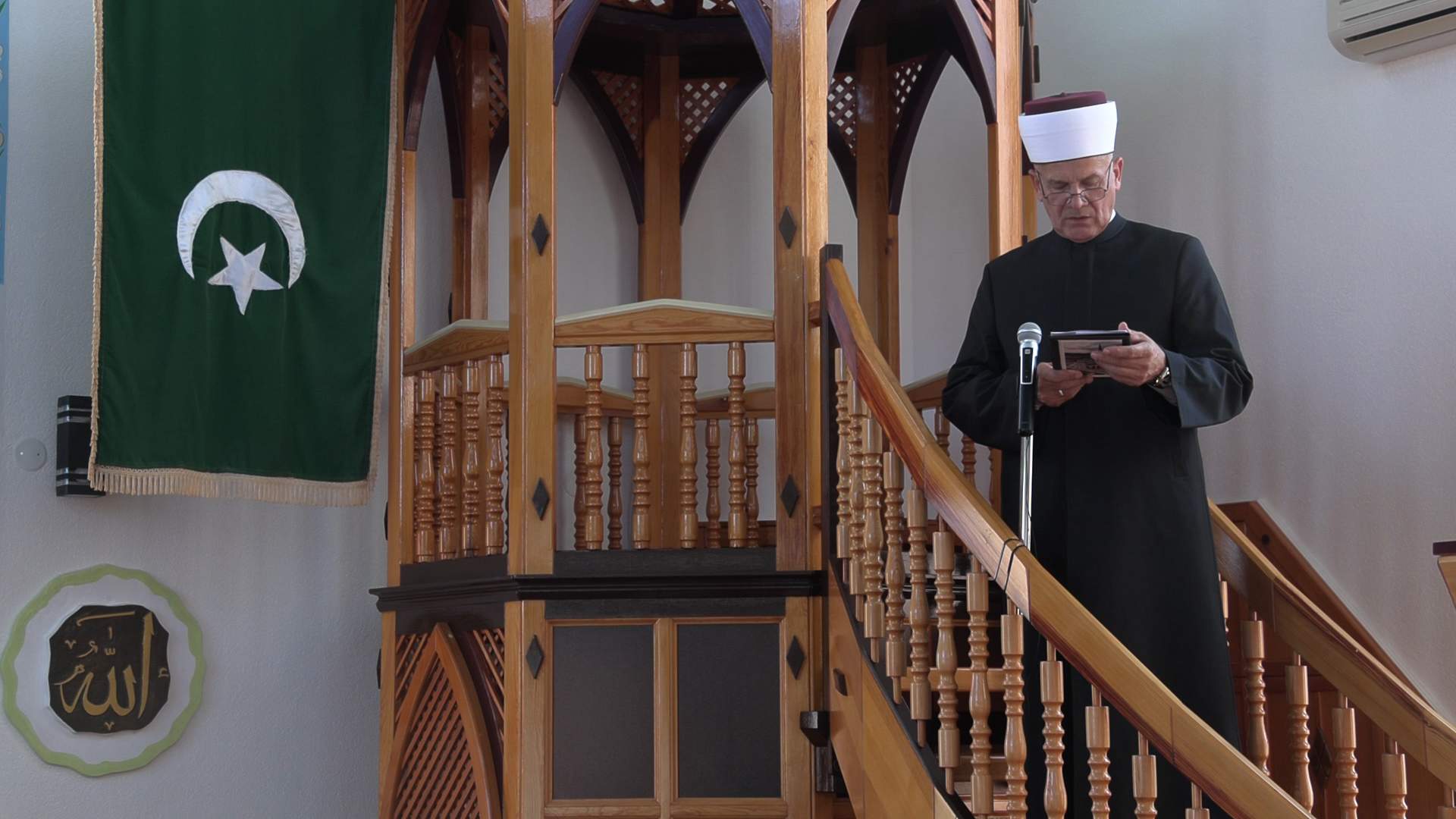 hutba 2.jpg - Muftija Smajlović u Večićima: Odavanje počasti žrtvama je čin promišljanja dobra